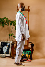 Load image into Gallery viewer, Moshood Liberation Linen Dashiki Top

