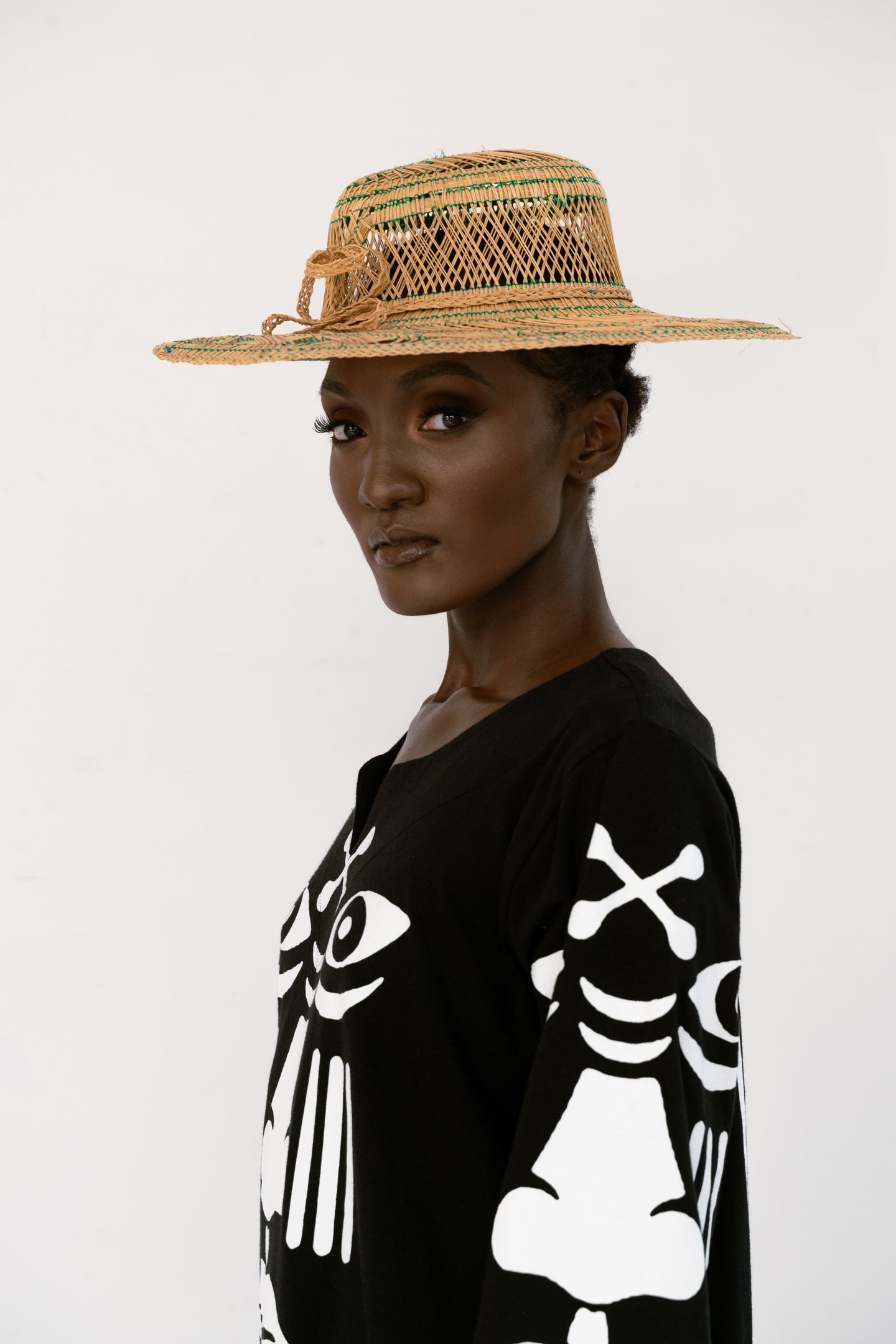 Orí-Akoni-Nlá Dip Collar Top